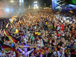 La afición celebra la victoria de Alemania en la Copa del Mundo. EFE /