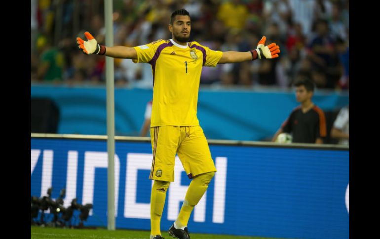 Romero se convirtió en héroe porque atajó dos tiros y acalló, así, las críticas y cuestionamientos de los periodistas deportivos. MEXSPORT /