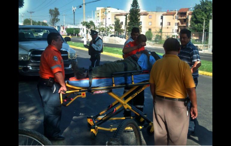 El estado de salud del hombre atropellado esta mañana en avenida Parres Arias fue reportado como regular.  /