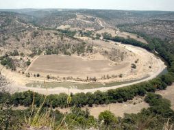 Afirman que sólo la ciudad de León será abastecida en la primera etapa de la presa que recibirá 500 litros por segundo. ARCHIVO /