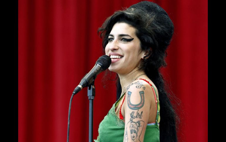 Amy Winehouse murió en el 2011 por una congestión alcohólica. ARCHIVO /