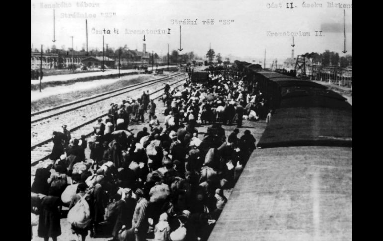 La entrada a la exhibición es a bordo de un tren que conduce a los prisioneros hacia ese terrorífico sitio. ARCHIVO /