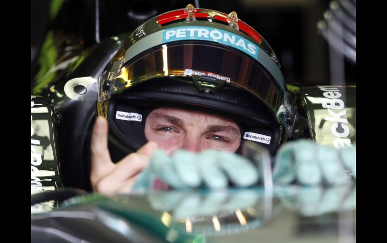 El piloto de Mercedes lidera el Mundial de F1 con 190 puntos, seguido por Lewis Hamilton con 14 de diferencia. AP /