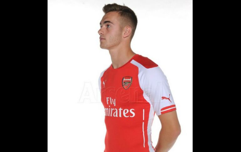 Calum habría firmado un contrato a largo plazo con los Gunners. Twitter: @Arsenal. ESPECIAL /