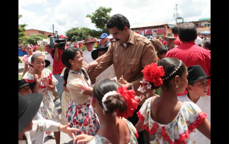 Nicolás Maduro festeja en Barinas el que sería el cumpleaños 60 de Hugo Chávez. EFE /