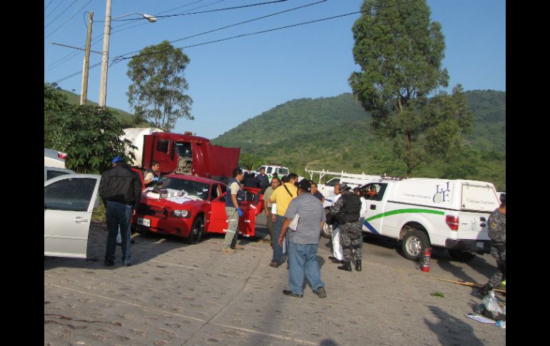 Los peritos forenses contaron 140 casquillos, 109 de calibre .223 y 31 de calibre 7.62.  /