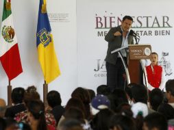 Esta mañana el gobernador del Estado, Aristóteles Sandoval, arrancó el programa en la colonia La Floresta de El Colli, en Zapopan.  /