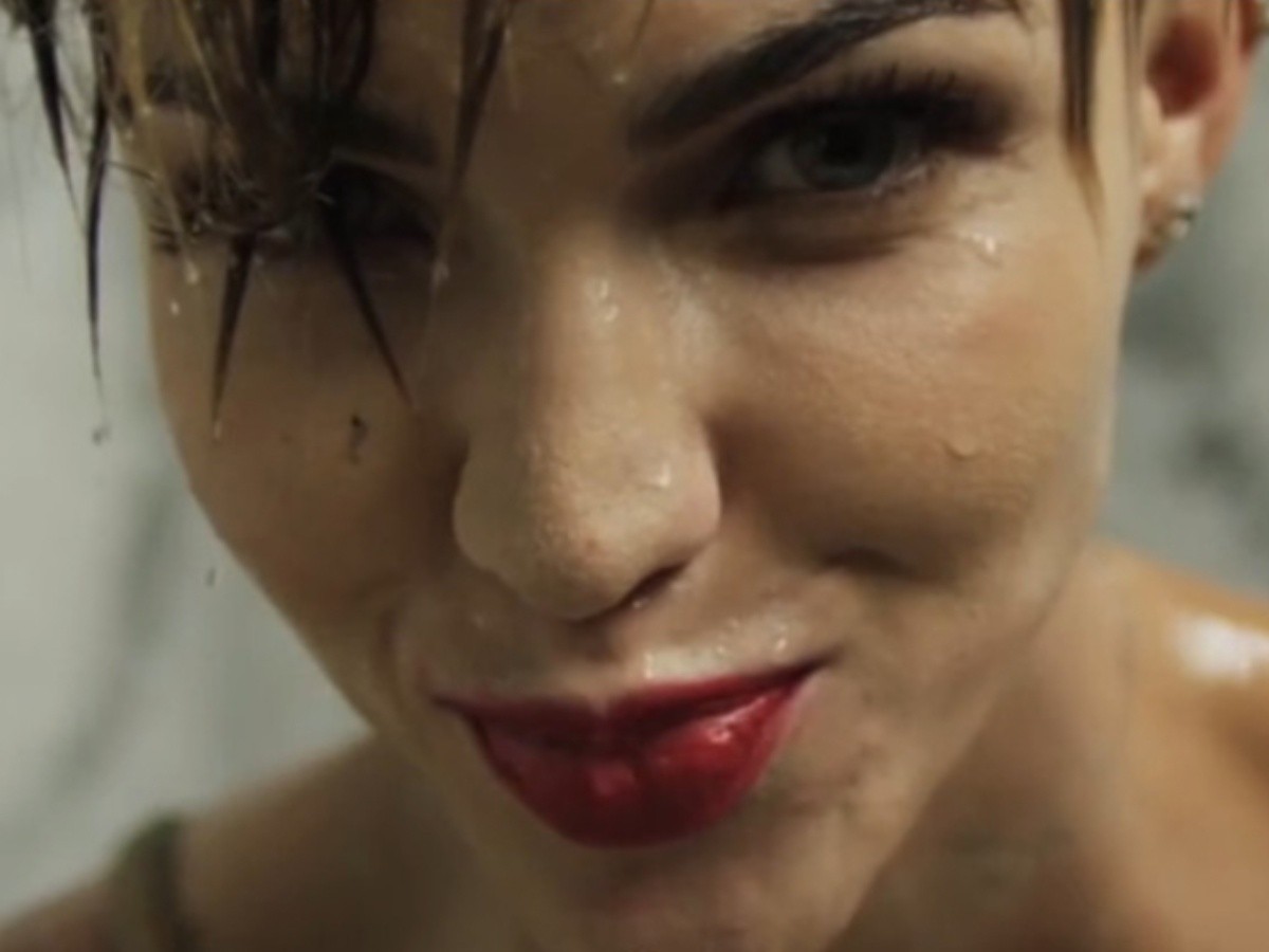 Ruby Rose, de rubia sexy a hombre gañán | El Informador