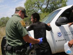 Abordan los incidentes relacionados con el uso de fuerza en la frontera. ARCHIVO /