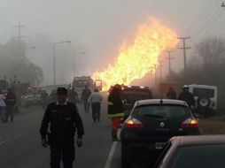 Pese a que el siniestro fue en horas de trabajo, los afectados no fueron de la EPEC. Foto: @solotransito. ESPECIAL /