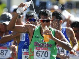 Eder sabe que la lucha por los cupos será cerrada por el talento que hay en el atletismo nacional. ARCHIVO /