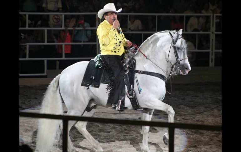 El 'Poeta de Juliantla' se presentó el pasado viernes en en la Plaza de Toros México. ARCHIVO /