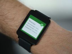 Los usuarios con un dispositivo Android Wear podrán recibir directamente sus mensajes en la muñeca. ESPECIAL /