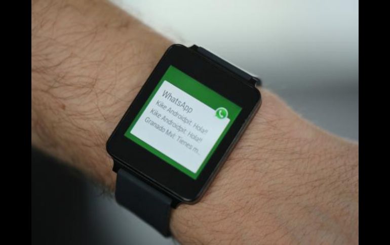 Los usuarios con un dispositivo Android Wear podrán recibir directamente sus mensajes en la muñeca. ESPECIAL /