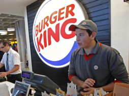 La operación comprende los derechos de franquicia que Grupo Zena tiene con Domino's Pizza y Burger King. ARCHIVO /