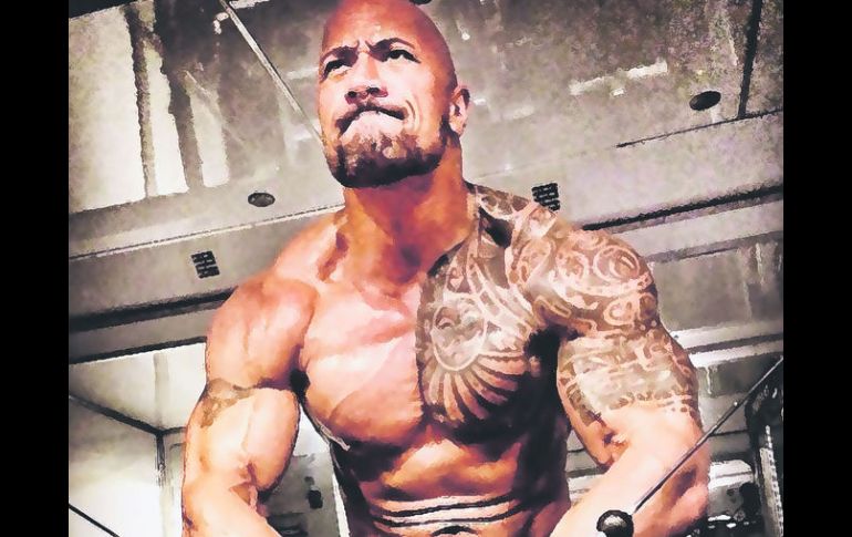 De acero. Johnson es conocido en la Meca del Cine por su impresionante musculatura. ESPECIAL /