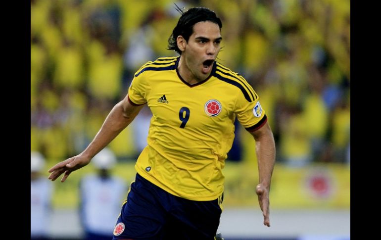 Radamel Falcao era la estrella de Colombia, pero no pudo jugar el Mundial por una lesión. ARCHIVO /