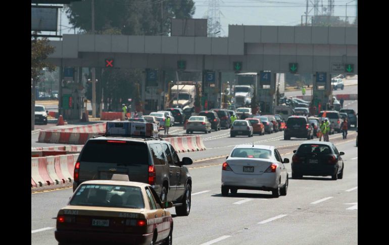 El caos vehicular del pasado 1 de agosto en algunas carreteras del país se debe al cambio en el servicio de IAVE. ARCHIVO /