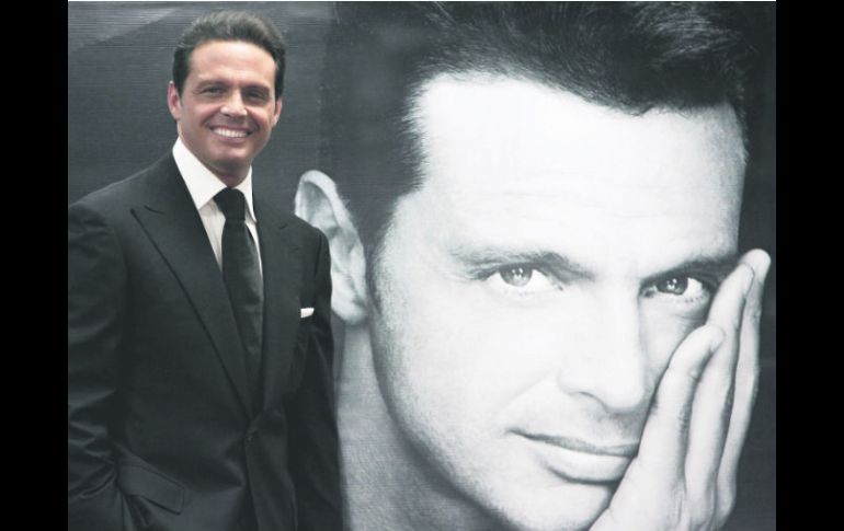 Por primera vez en su carrera, Luis Miguel se presentará en el tradicional Palenque de las Fiestas de Octubre de Guadalajara. AP /