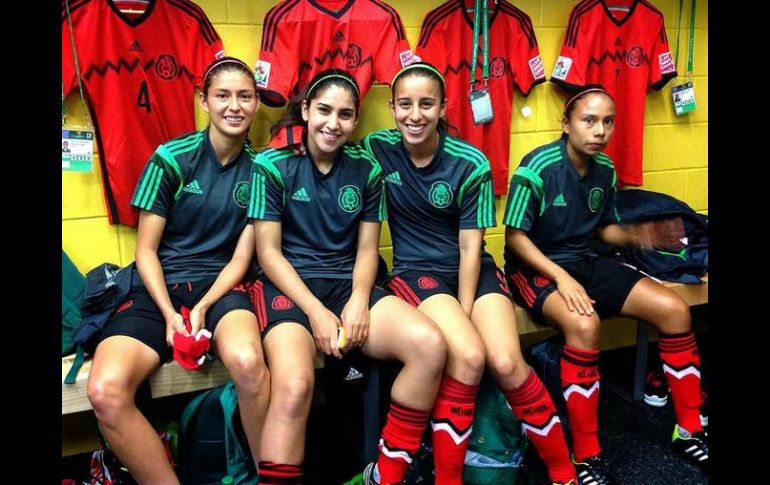 Las chicas dirigidas por Christopher Cuéllar quiere acercarse a los cuartos de final. Foto: @miseleccionmx. ESPECIAL /