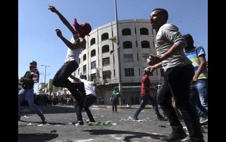 El choque ocurre entre fuerzas israelíes y jóvenes que arrojaban piedras. EFE /