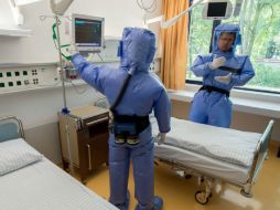 Hospitales toman medidas para recibir y tratar a pacientes enfermos de ébola. AFP /