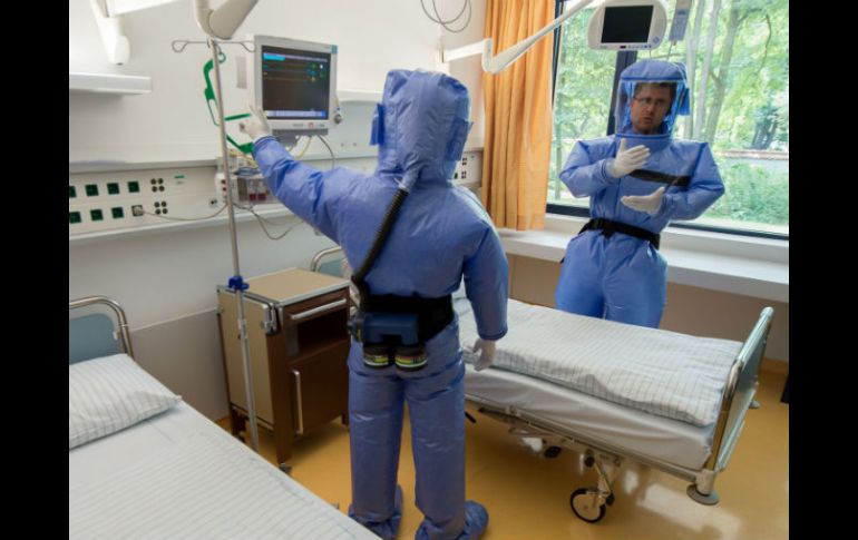 Hospitales toman medidas para recibir y tratar a pacientes enfermos de ébola. AFP /