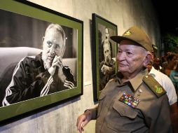 Un recorrido por la muestra 'Fidel es Fidel' del fotógrafo cubano Roberto Chile. EFE /