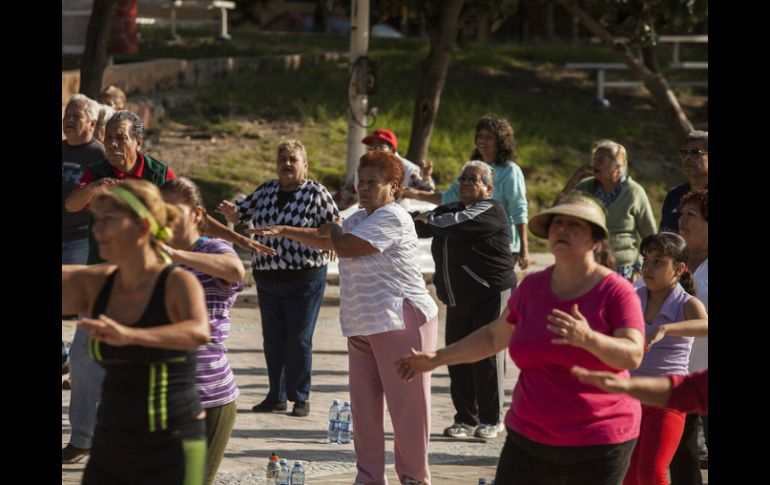 En el 'Mes del  adulto mayor' se promueven varios eventos para este sector de la población. ARCHIVO /