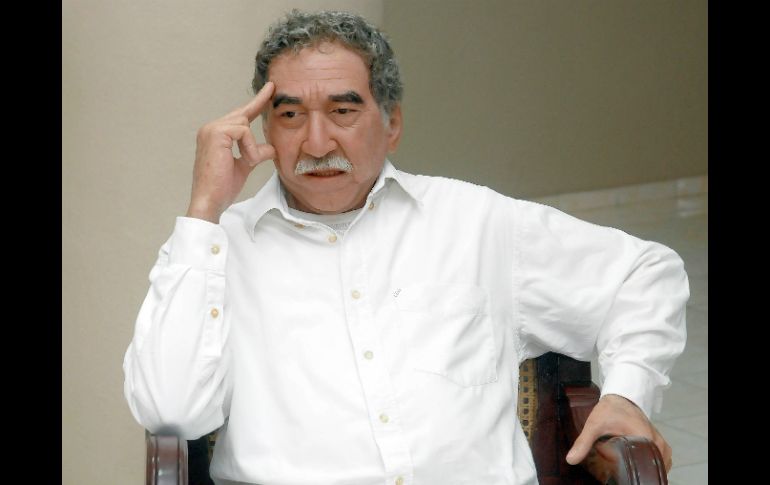 La ropa que porta la figura fue realmente utilizada por García Márquez y donada por la familia. AFP /