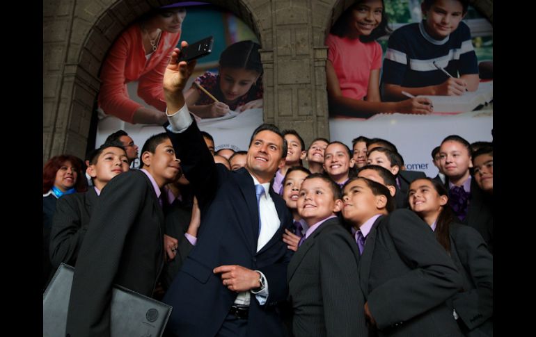 El Presidente destaca el logro de los jóvenes que en toda la República obtuvieron niveles de excelencia en la prueba realizada. ARCHIVO /