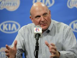 Steve Ballmer deja su cargo en la mesa administrativa tras 34 años de trabajo. AP /