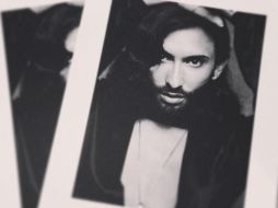 Wurst agradece a través de su cuenta de Twitter a Karl por la sesión fotográfica. Foto: @ConchitaWurst. ESPECIAL /