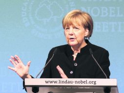 Angela Merkel. La canciller alemana pide monitorear actividades de los 'bancos a la sombra'. AP /