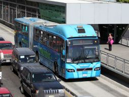 Los trabajadores de Macrobús mueven al día alrededor de 100 mil usuarios. ARCHIVO /