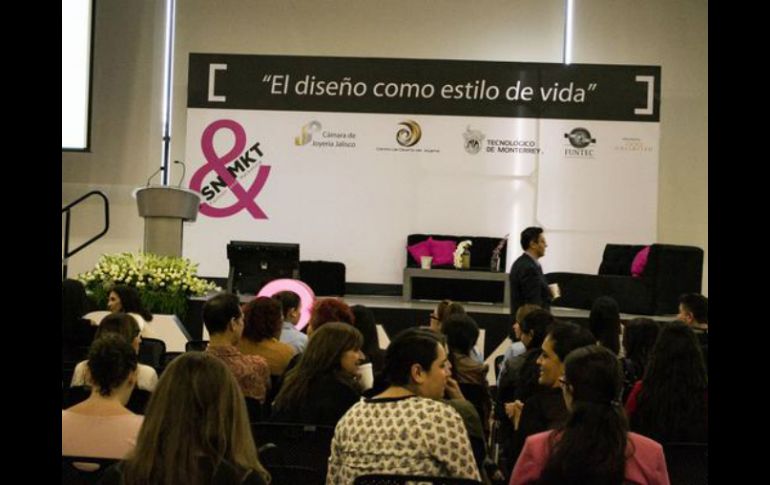 El encuentro fue impulsado por la Cámara de Joyeria de Guadalajara y tuvo invitados importantes como empresarios y diseñadores. @CEDIJ. ESPECIAL /