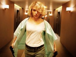 Lucy (Johansson) se convierte en un arma fuera de control. ESPECIAL /