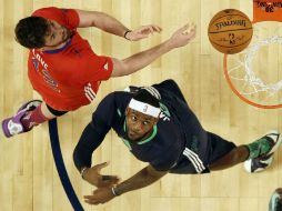 Foto de archivo de un Juego de Estrellas entre Kevin Love (en ese momento parte de los Timberwolves) y LeBron James. AP /