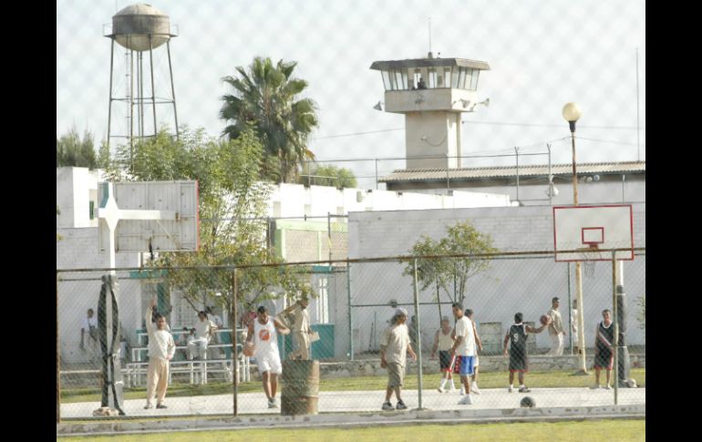 El funcionario fue abatido dentro de su vehículo en la capital guerrerense. ARCHIVO /