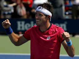 Leonardo Mayer ganó al español Albert Montañés por 6-2, 3-0 y abandono. AP /