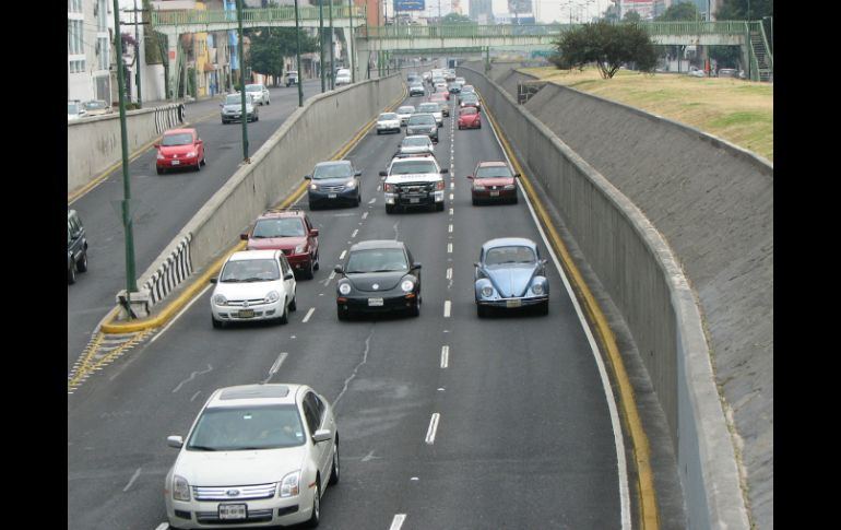 Los vehículos con mayor grado de contaminación obtendrán el holograma '2'. ARCHIVO /