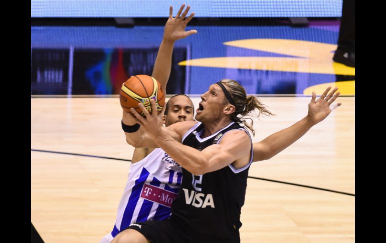 El encuentro acabó siendo una fiesta para los albicelestes para alegría de los numerosos seguidores argentinos. AFP /