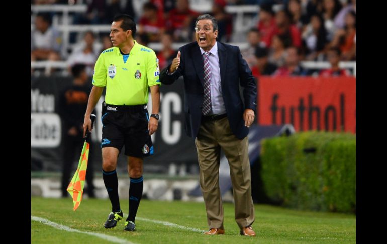 Boy se queja de la cancha del Jalisco al decir que se encuentra 'boluda y con huecos'. MEXSPORT /