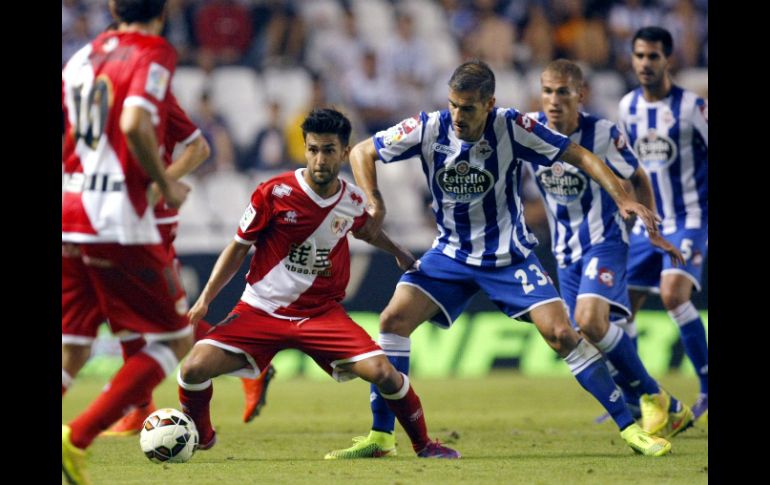 El duelo de la segunda jornada de la Liga de España deja a los rayistas en el décimo cuarto escalón de la general. EFE /