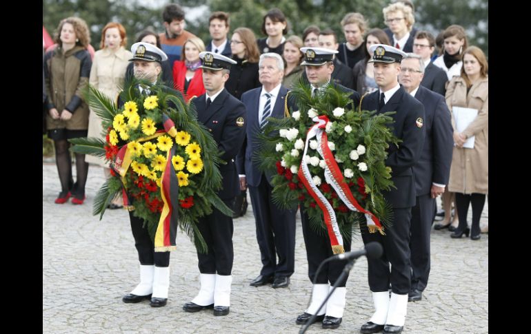 El presidente de Alemania, Joachim Gauck, encabeza la conmemoración en la ciudad polaca de Danzig. AP /