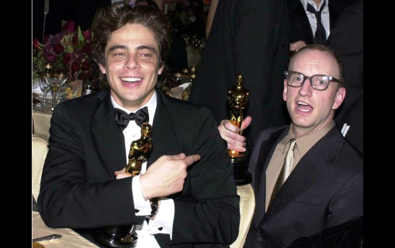 Benicio (I) recibió un Oscar al mejor actor de reparto por su papel en Traffic de Steven Soderbergh (D). ARCHIVO /