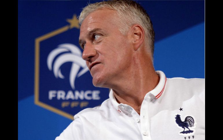 El técnico galo, Didier Deschamps, tiene una base juvenil que brilló en Brasil 2014. AFP /