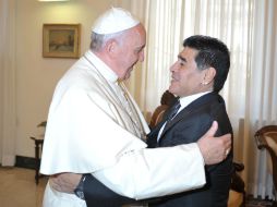 Diego Armando y Jorge Bergoglio volvieron a encontrarse. AFP /