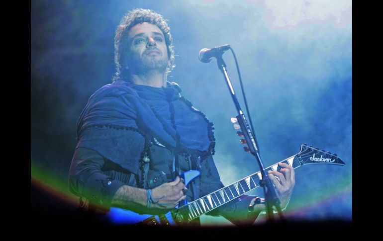 Tras 15 años con Soda Stereo, Cerati continuó su carrera como solista. NTX /