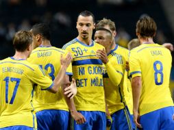 Ibrahimovic, de 32 años, lleva 99 partidos con la selección sueca. AFP /